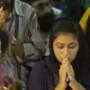 here is why womens cover their head at holy place