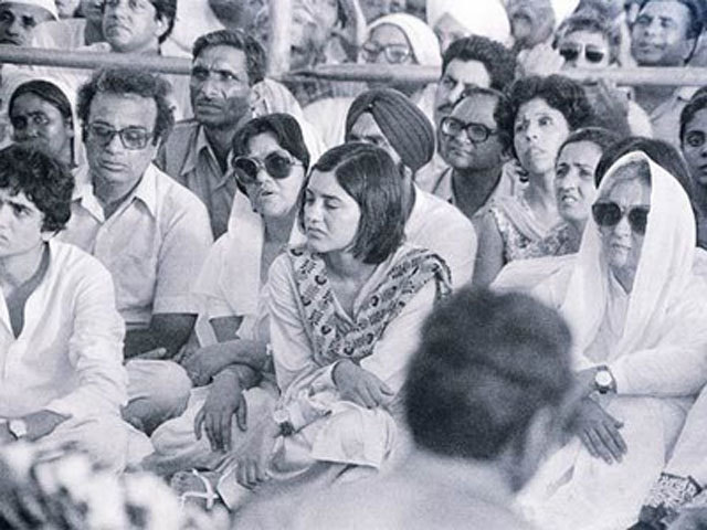 Sanjay Gandhi Funeral Sanjay Gandhi Died Instantly From Head Wounds In