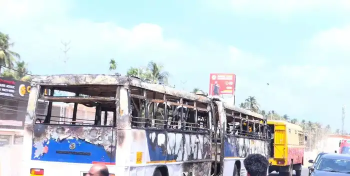 KSRTC Bus Fire News Passengers Escape : സജിയും സുജിത്തും ഇന്നത്തെ ഹീറോ ...