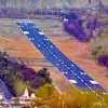 Bengaluru Second Airport Shortlists Three Sites,ബെംഗളൂരുവിലെ രണ്ടാം വിമാനത്താവളം ഈ മൂന്ന് സ്ഥലങ്ങളിലൊന്നിൽ; പട്ടിക തയാറാക്കി സർക്കാർ, പിടിമുറുക്കി ഡികെ ശിവകുമാർ - karnataka government shortlists three sites for bengaluru second airport project - Samayam Malayalam