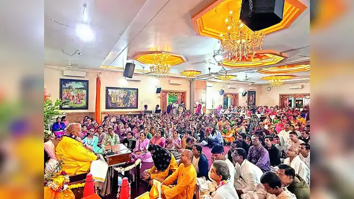 शहरात भागवत कथेला सुरुवात शहरात भागवत कथेला सुरुवात