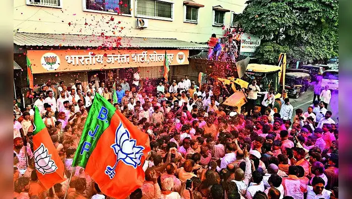 सोलापूरमध्ये सत्ता राखण्यात भाजप ठरला यशस्वी सोलापूरमध्ये सत्ता राखण्यात भाजप ठरला यशस्वी