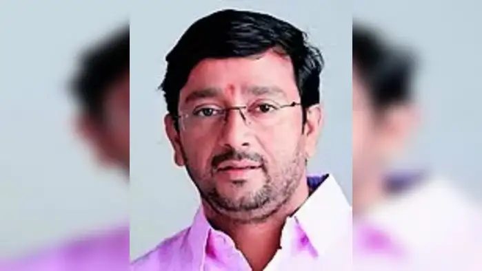 लक्षवेधी ‘विजय’ लक्षवेधी ‘विजय’