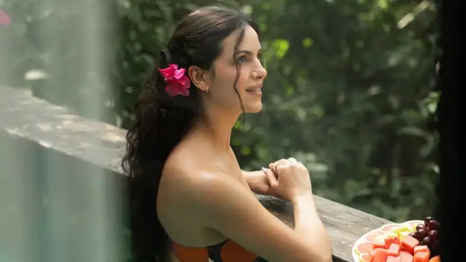 नताशा स्टँकोव्हिक लेस्टस फोटो