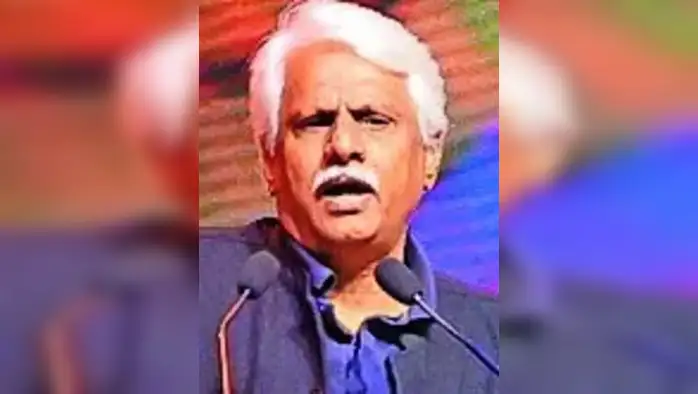 सगळे धर्म सारखे, ही थाप : पुष्पेंद्र कुलश्रेष्ठ सगळे धर्म सारखे, ही थाप : पुष्पेंद्र कुलश्रेष्ठ