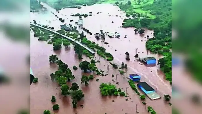 पूर रोखण्यासाठी ४०४ कोटी पूर रोखण्यासाठी ४०४ कोटी