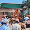 बदलापूरमध्ये पुन्हा बुलडोझर