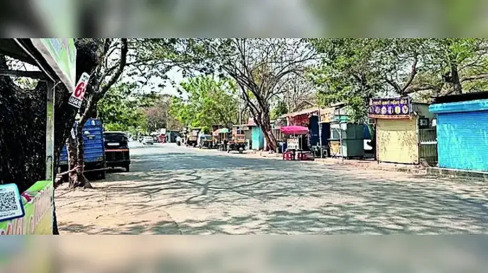 अधिकृत टपरीवर कारवाई अधिकृत टपरीवर कारवाई