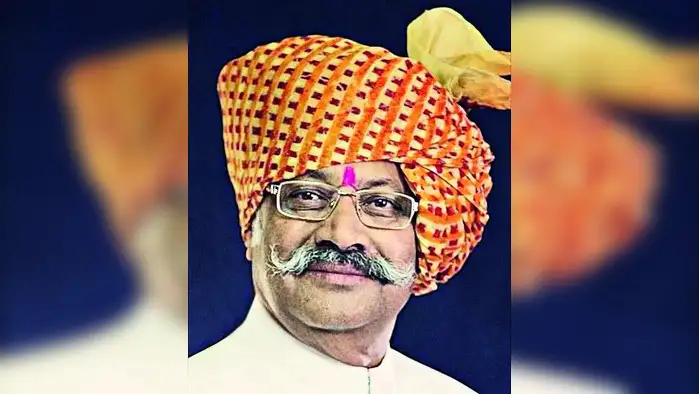 डॉ. शिंदे यांनी माणसे जोडली डॉ. शिंदे यांनी माणसे जोडली