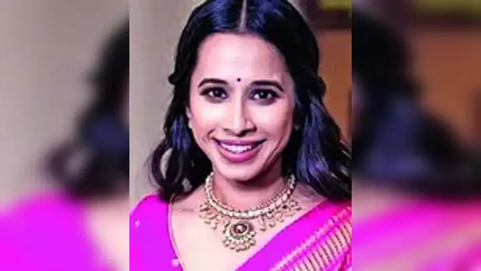 श्रेया बुगडे यांना राम नगरकर पुरस्कार श्रेया बुगडे यांना राम नगरकर पुरस्कार