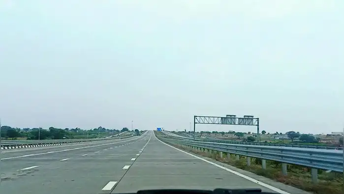 गावांमध्येही काँक्रिटचे रस्ते! गावांमध्येही काँक्रिटचे रस्ते!