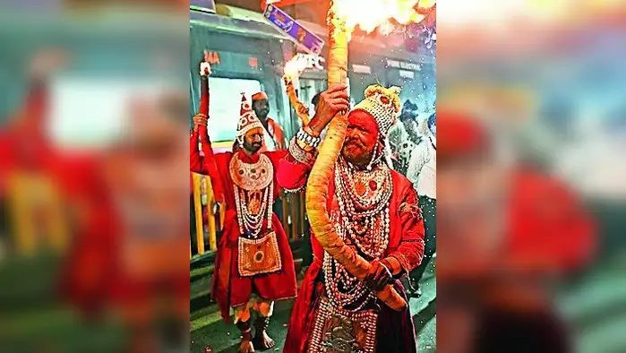 शिवछत्रपतींना अभिवादन शिवछत्रपतींना अभिवादन