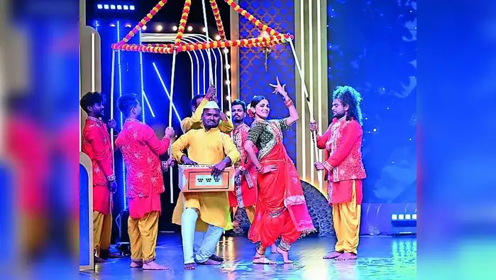 ‘बाई तुझ्यापायी’ला परीक्षकांची पसंती ‘बाई तुझ्यापायी’ला परीक्षकांची पसंती