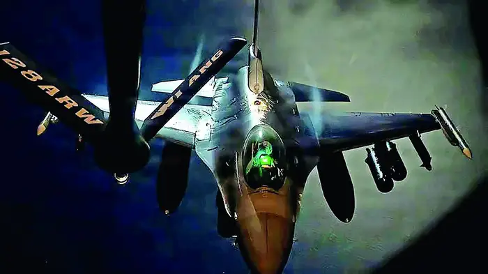 अमेरिकेकडून वैमानिकाची सुटका अमेरिकेकडून वैमानिकाची सुटका