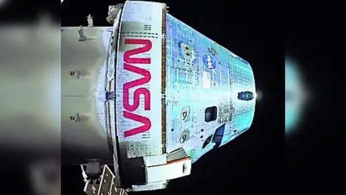 ‘आर्टेमिस २’चे चंद्राकडे वेगाने कूच ‘आर्टेमिस २’चे चंद्राकडे वेगाने कूच