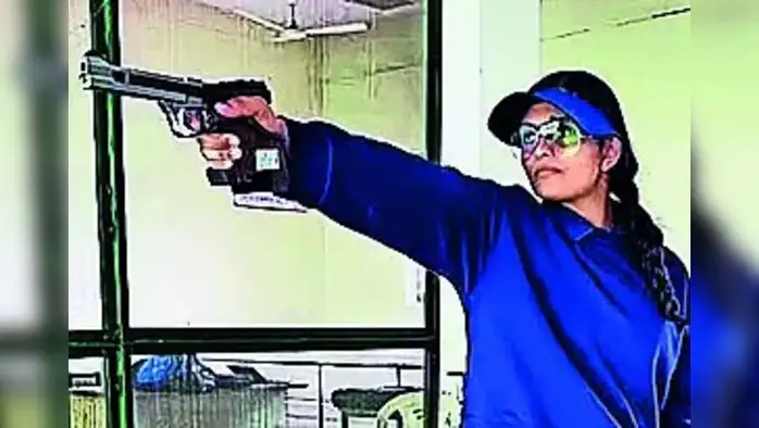 दिव्याचे पदक तीन गुणांनी हुकले दिव्याचे पदक तीन गुणांनी हुकले