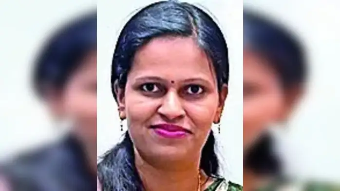 डॉ. शीतल मुदबखे यांना पीएच.डी. डॉ. शीतल मुदबखे यांना पीएच.डी.