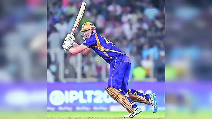 ग्रीनने दिला डावाला आकार ग्रीनने दिला डावाला आकार