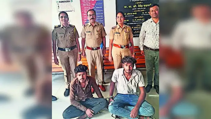 तांब्याची तार चोरणारे गजांआड तांब्याची तार चोरणारे गजांआड