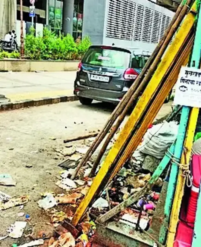 ‘बसथांबा वापरात आणण्याची गरज’