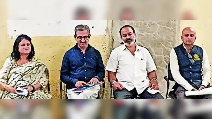 सभासदांच्या प्रश्नांना बगल सभासदांच्या प्रश्नांना बगल