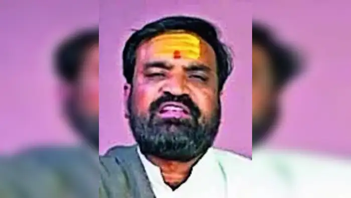 भोंदू पकडला; आता भक्तांचा शोध भोंदू पकडला; आता भक्तांचा शोध