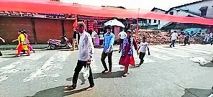 उन्हामुळे त्र्यंबकमध्ये भाविकांची होरपळ