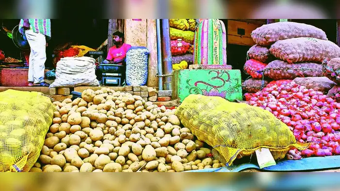 समितीच्या उत्पन्नात घट समितीच्या उत्पन्नात घट