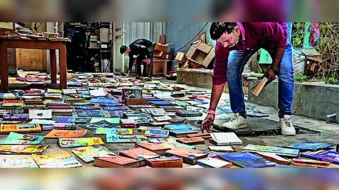 बेंगळुरूला पावसाने झोडपले बेंगळुरूला पावसाने झोडपले