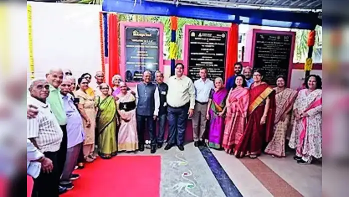 आश्रय हॉस्पिटलमध्ये आयसीयू खाटा आश्रय हॉस्पिटलमध्ये आयसीयू खाटा