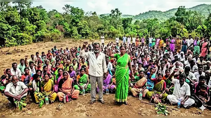 वनहक्कापासून आदिवासी वंचित वनहक्कापासून आदिवासी वंचित