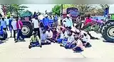 शेतकऱ्यांनी रोखला डिझेलसाठी महामार्ग शेतकऱ्यांनी रोखला डिझेलसाठी महामार्ग