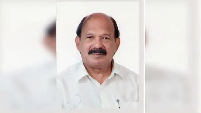 ‘मराठीसोबत हिंदी आले पाहिजे’ ‘मराठीसोबत हिंदी आले पाहिजे’