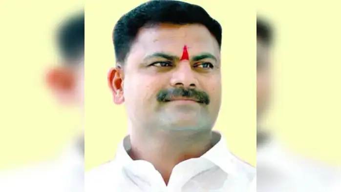 चेंबूरमध्ये व्यापाऱ्याला सात लाखांचा गंडा चेंबूरमध्ये व्यापाऱ्याला सात लाखांचा गंडा