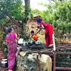एकीकडे मिळेना हंडाभर पाणी, शेजारी रस्त्यावर सडा