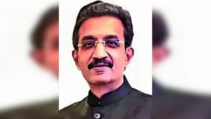 भुजबळ, हिंदुराव, आदिक इच्छुक भुजबळ, हिंदुराव, आदिक इच्छुक