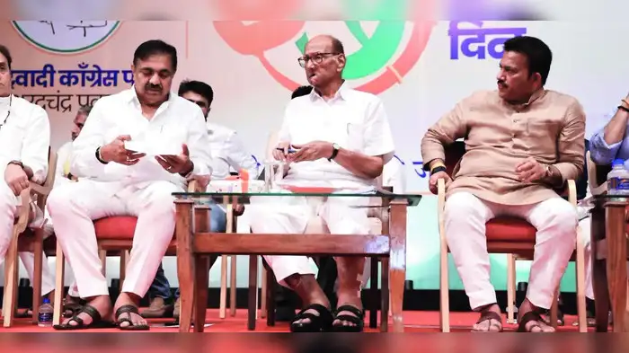 ‘मोदींची नेहरूंशी तुलना अशक्य’ ‘मोदींची नेहरूंशी तुलना अशक्य’