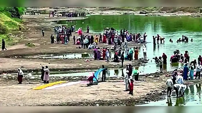 सरला बेटावर भाविकांची गैरसोय सरला बेटावर भाविकांची गैरसोय