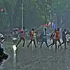 पावसाच्या सरींनीपुणेकरांची तारांबळ