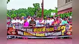 आदरणीयांचे ‘गोंगाट आख्यान’ आदरणीयांचे ‘गोंगाट आख्यान’