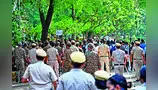 आंदोलनांदरम्यान संयम बाळगा आंदोलनांदरम्यान संयम बाळगा