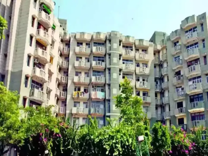 <strong>सोसायटी बाल्कनीतील कामांवर आक्षेप घेऊ शकते का?</strong> <strong>सोसायटी बाल्कनीतील कामांवर आक्षेप घेऊ शकते का?</strong>