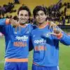 NZ vs IND: अभिषेकची न्यूझीलंडच्या धुलाईनंतर वैभवसाठी ऑफ फिल्ड जोरदार बॅटिंग, कार्तिकच्या प्रश्नावर ओपनरचे चौकार-षटकार