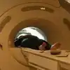 Mri Scanning Room,MRI स्कॅनिंग रुममध्ये एक चूक नडली, रुग्णालयातच झाला ...