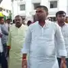 rjd mla dr mukesh roshan submitted memorandum to met vaishali sp ravi ...