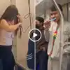 Delhi Metro 18 Viral Video: दिल्ली मेट्रो में क्या-क्या हो चुका है ...