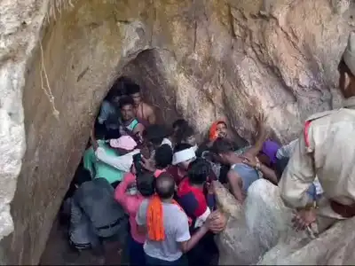 Mandeep Khol Cave: भारत की सबसे लंबी मंडीप खोल गुफा है रहस्यमयी, 16 नदियों  और दुर्गम रास्ते को पार कर पहुंचते यहां - chhattisgarh mandeep khol cave  india longest cave is mysterious