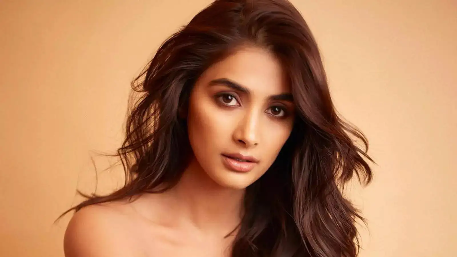 Pooja Hegde : पूजा हेगड़े ने किया बड़ा खुलासा, को-एक्टर ने की थी उसके साथ गंदी हरकत! जानिए यहां पूरी कहानी 2 Pooja Hegde: Pooja Hegde reveals her co-actor sexually assaulted her! Learn the full story here.