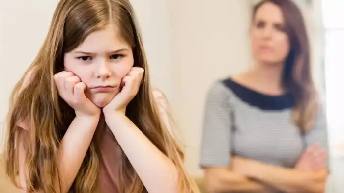 बात-बात पर डांटना