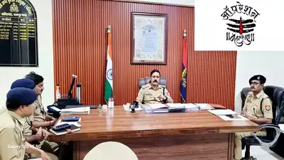 कानपुर में ऑपरेशन महाकाल: भूमाफिया-वसूलीबाजों के खिलाफ एक्शन शुरू, नेता-कर्मी भी नहीं बचेंगे, पहला केस दर्ज - kanpur operation mahakal action started against land ...